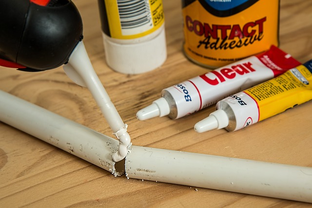 Which Glue is the Best Glue for Rubber Adhesion Top Guide