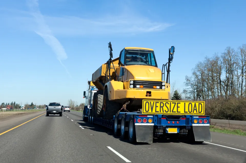 What Are the Legal Dimensions for a Flatbed? All Explored